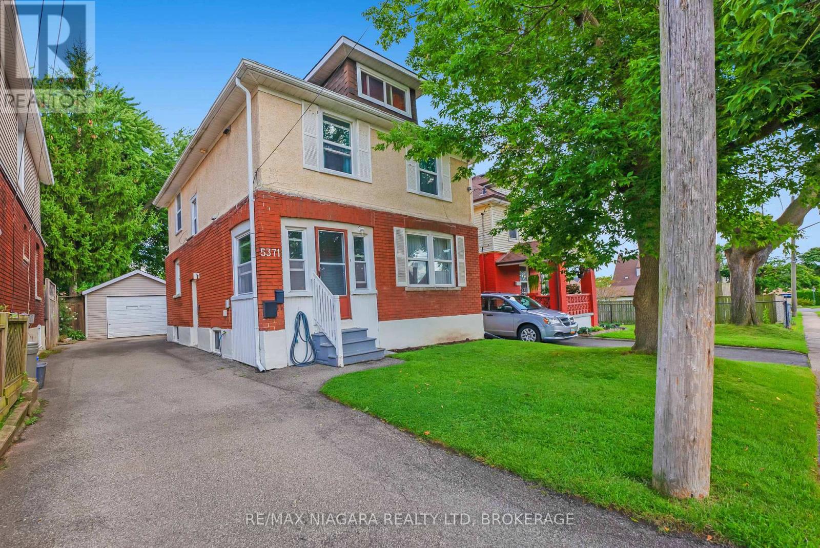 5371 Huron Street, Niagara Falls, Ontario  L2E 2K5 - Photo 1 - X12971828