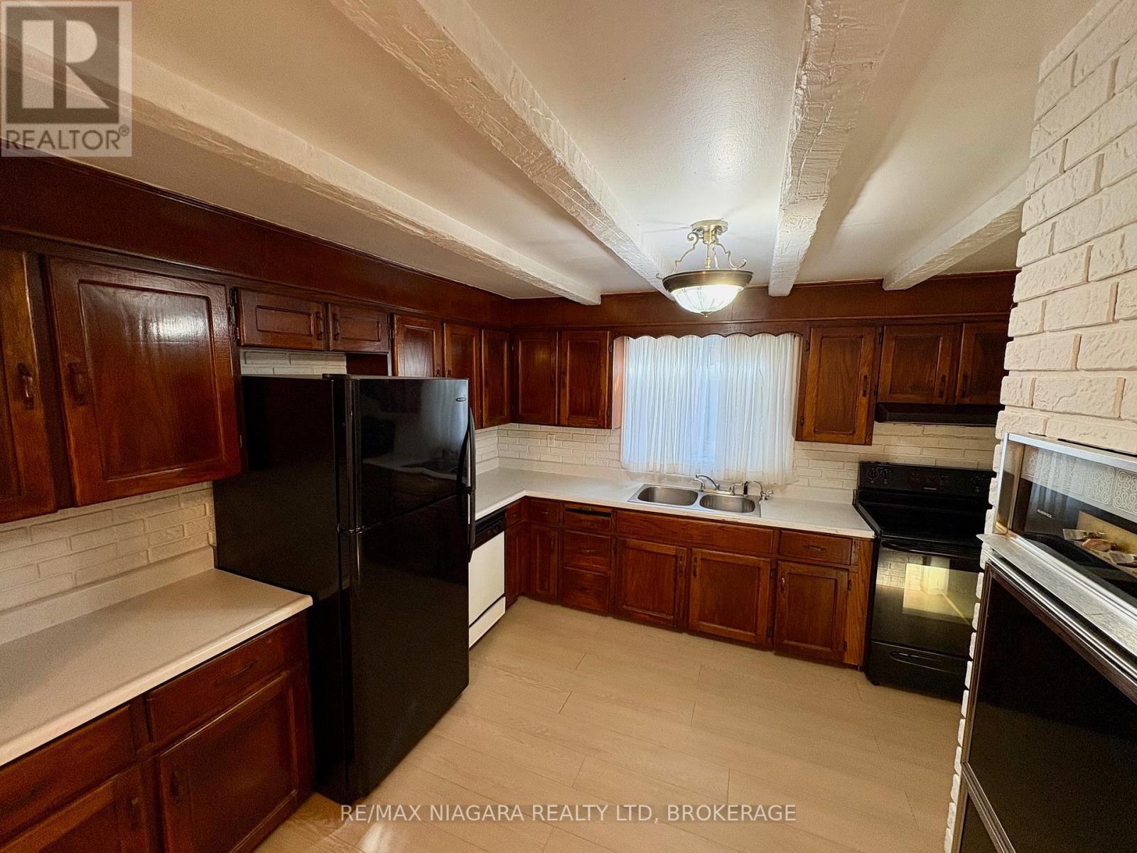 5371 Huron Street, Niagara Falls, Ontario  L2E 2K5 - Photo 11 - X12971828