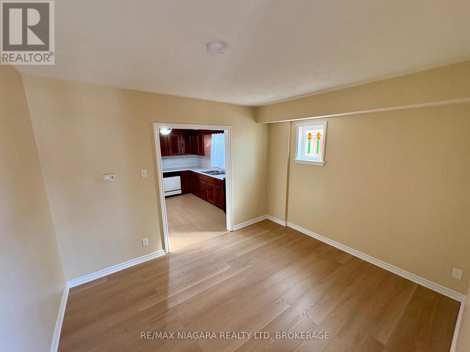 5371 Huron Street, Niagara Falls, Ontario  L2E 2K5 - Photo 9 - X12971828