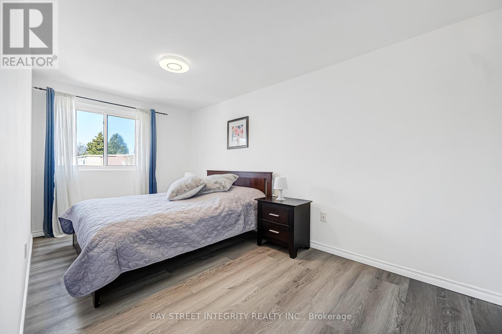 20 Elsa Vine Way, Toronto, Ontario  M2J 4H9 - Photo 29 - C12971456