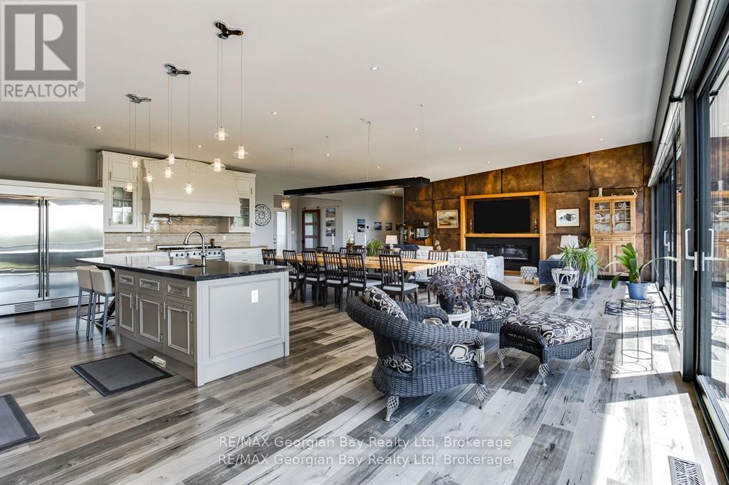 165 Wilson Road, Tiny, Ontario  L4R 4K4 - Photo 12 - S12971814