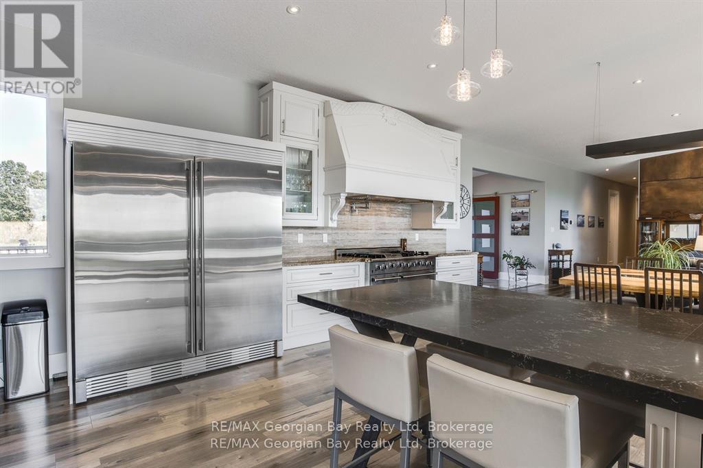 165 Wilson Road, Tiny, Ontario  L4R 4K4 - Photo 14 - S12971814