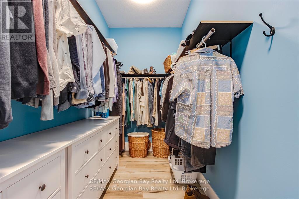 165 Wilson Road, Tiny, Ontario  L4R 4K4 - Photo 21 - S12971814