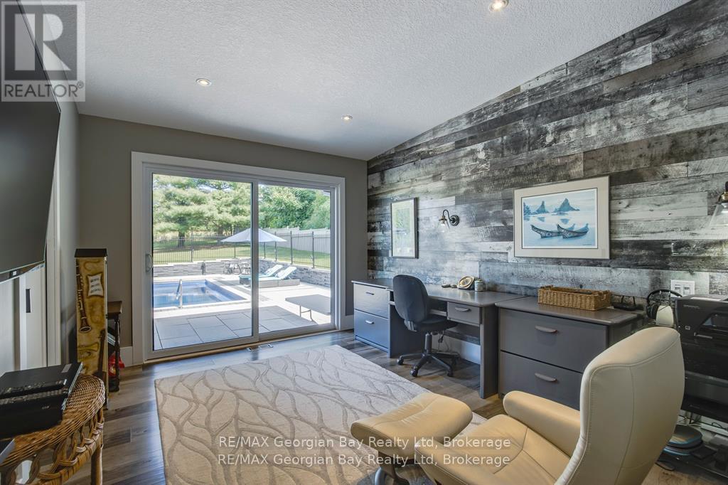 165 Wilson Road, Tiny, Ontario  L4R 4K4 - Photo 24 - S12971814