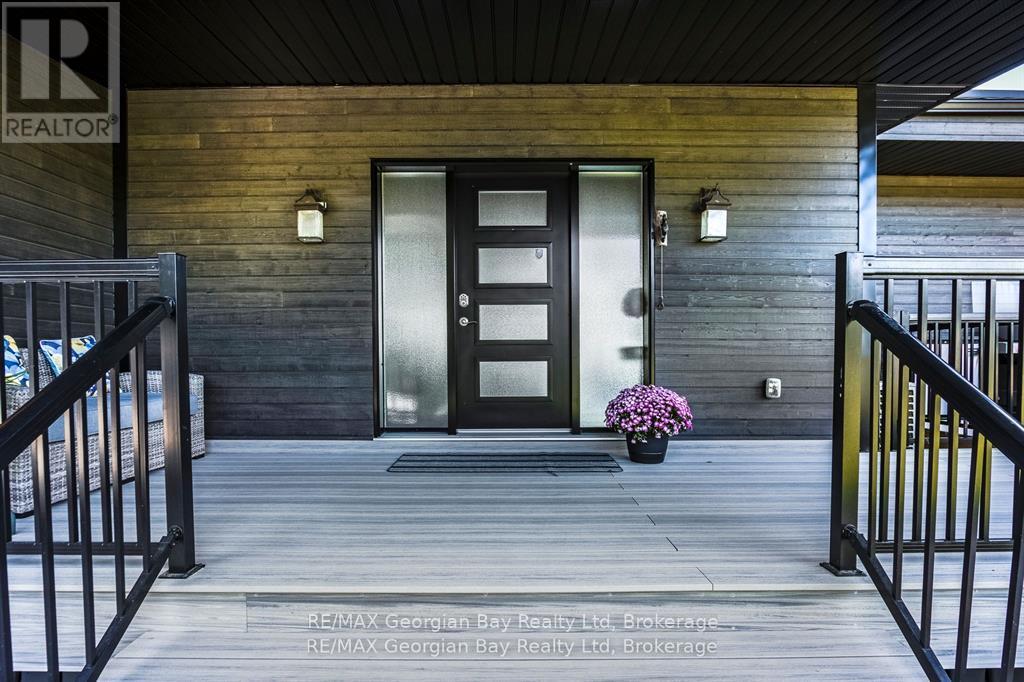 165 Wilson Road, Tiny, Ontario  L4R 4K4 - Photo 6 - S12971814