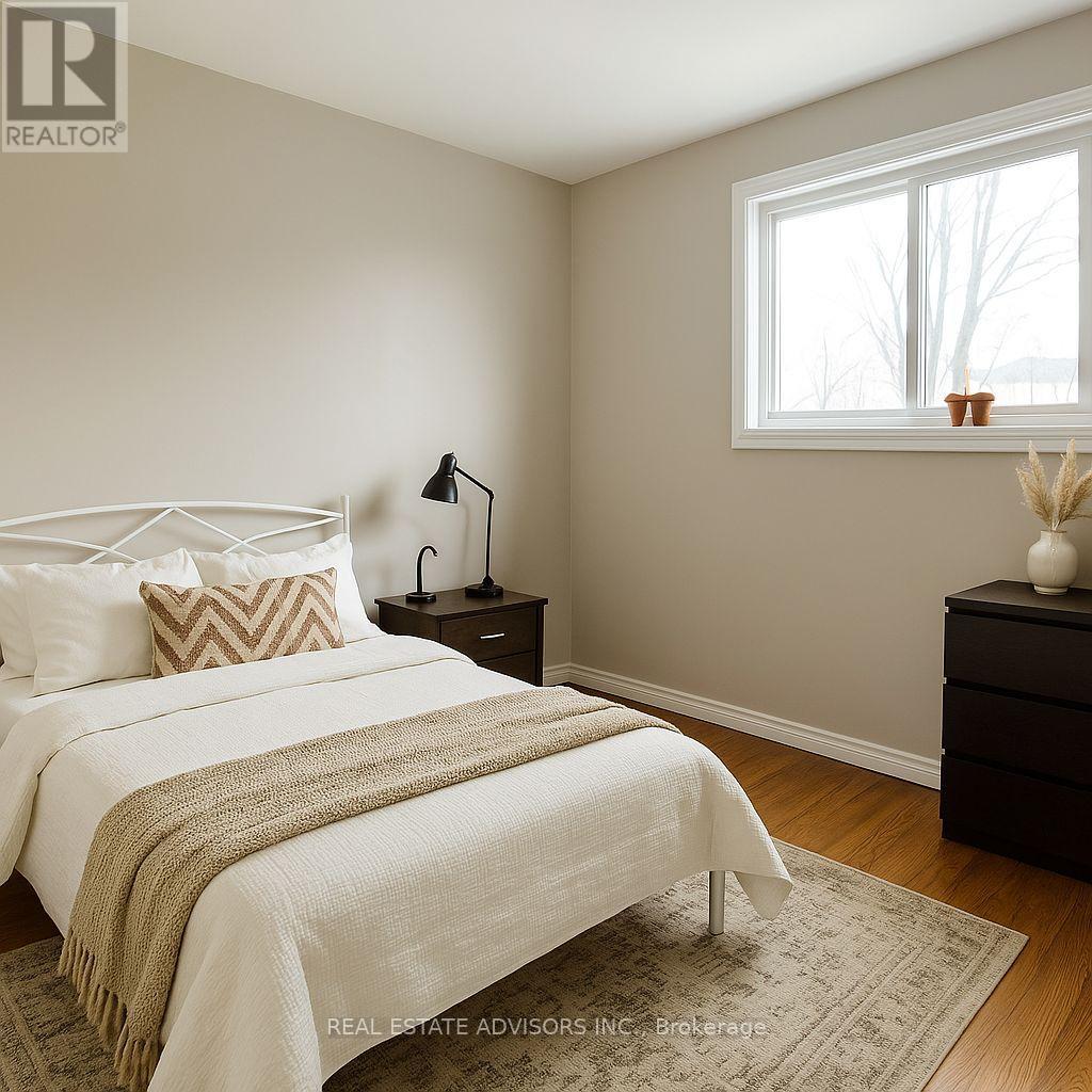 87 Euclid Avenue, Toronto, Ontario  M1C 1J8 - Photo 6 - E12970574