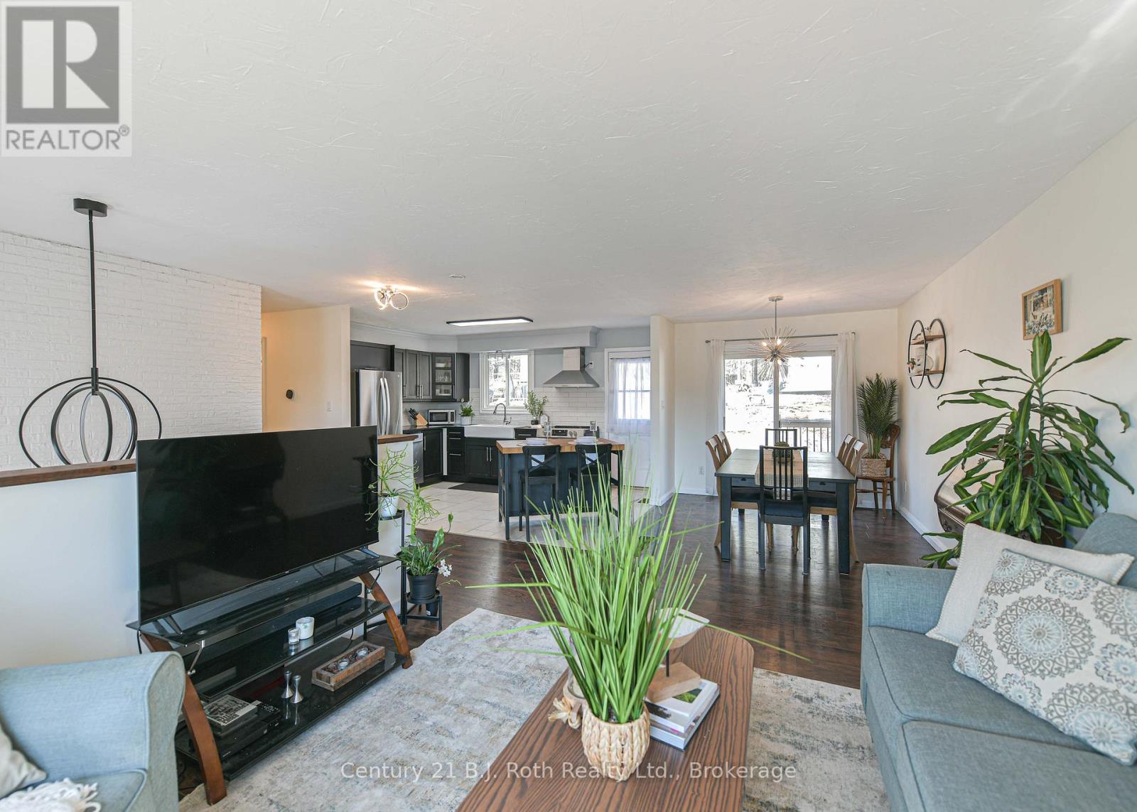 620 Pinedale Road, Gravenhurst (Muskoka (S)), Ontario  P1P 1L5 - Photo 12 - X12971920