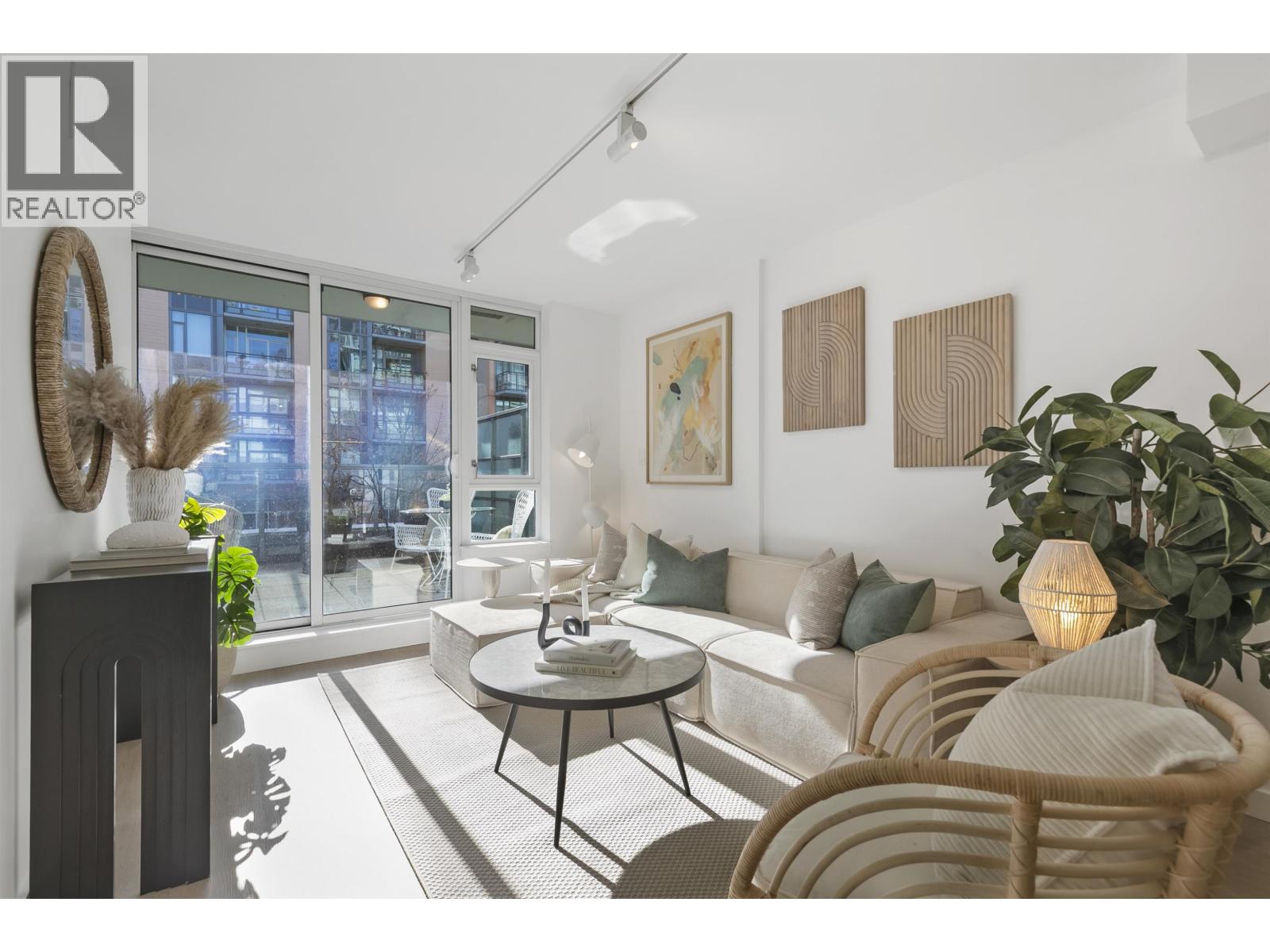 374 2080 W Broadway, Vancouver, British Columbia V6J 0C7 - Photo 11 - R3108363