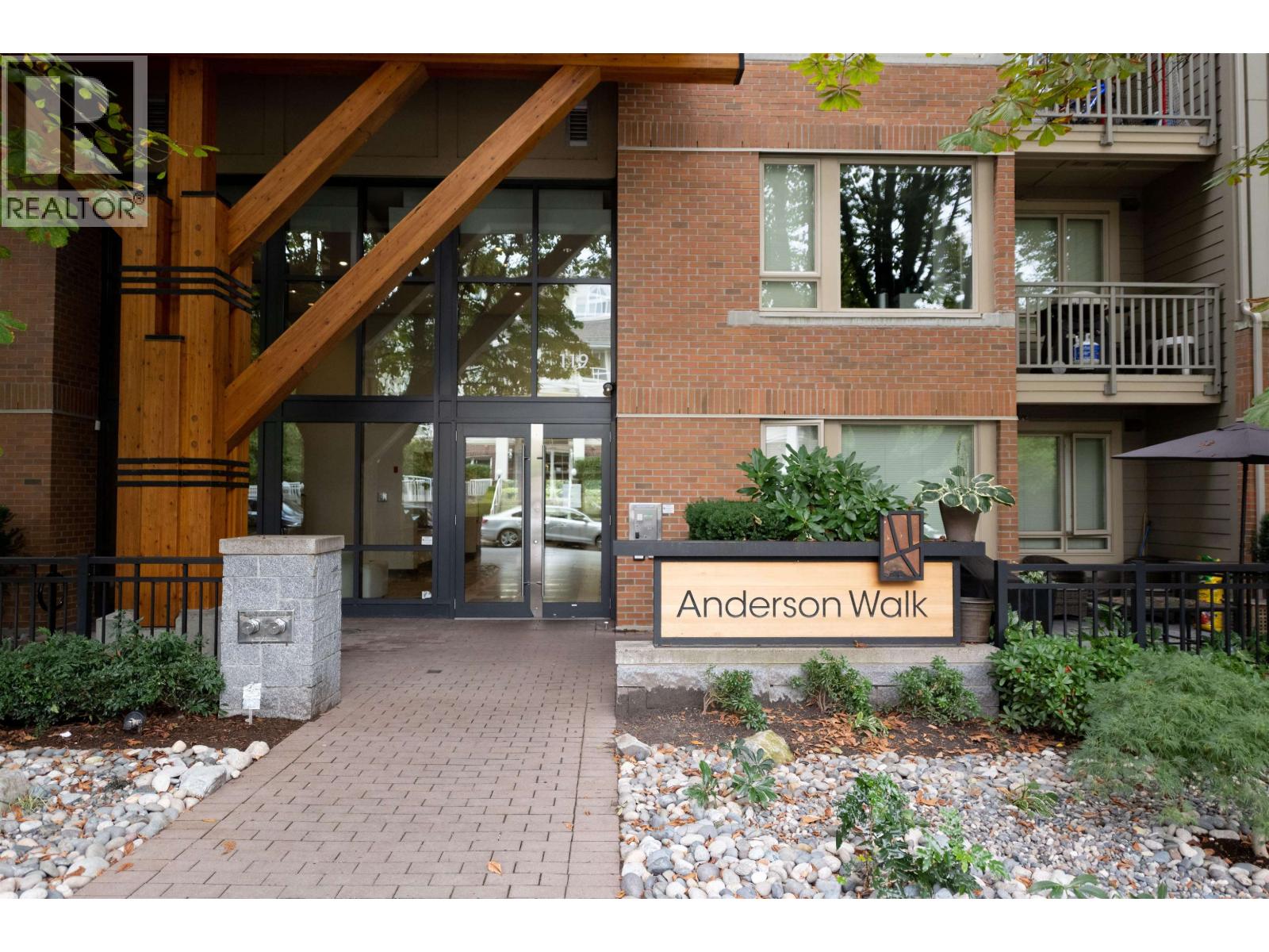 515 119 W 22nd Street, North Vancouver, British Columbia  V7M 0B4 - Photo 4 - R3108365