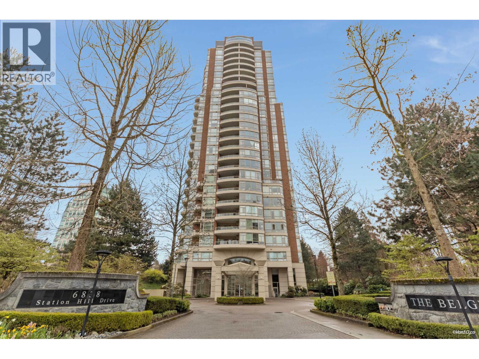 606 6838 Station Hill Drive, Burnaby, British Columbia  V3N 5A4 - Photo 1 - R3108391