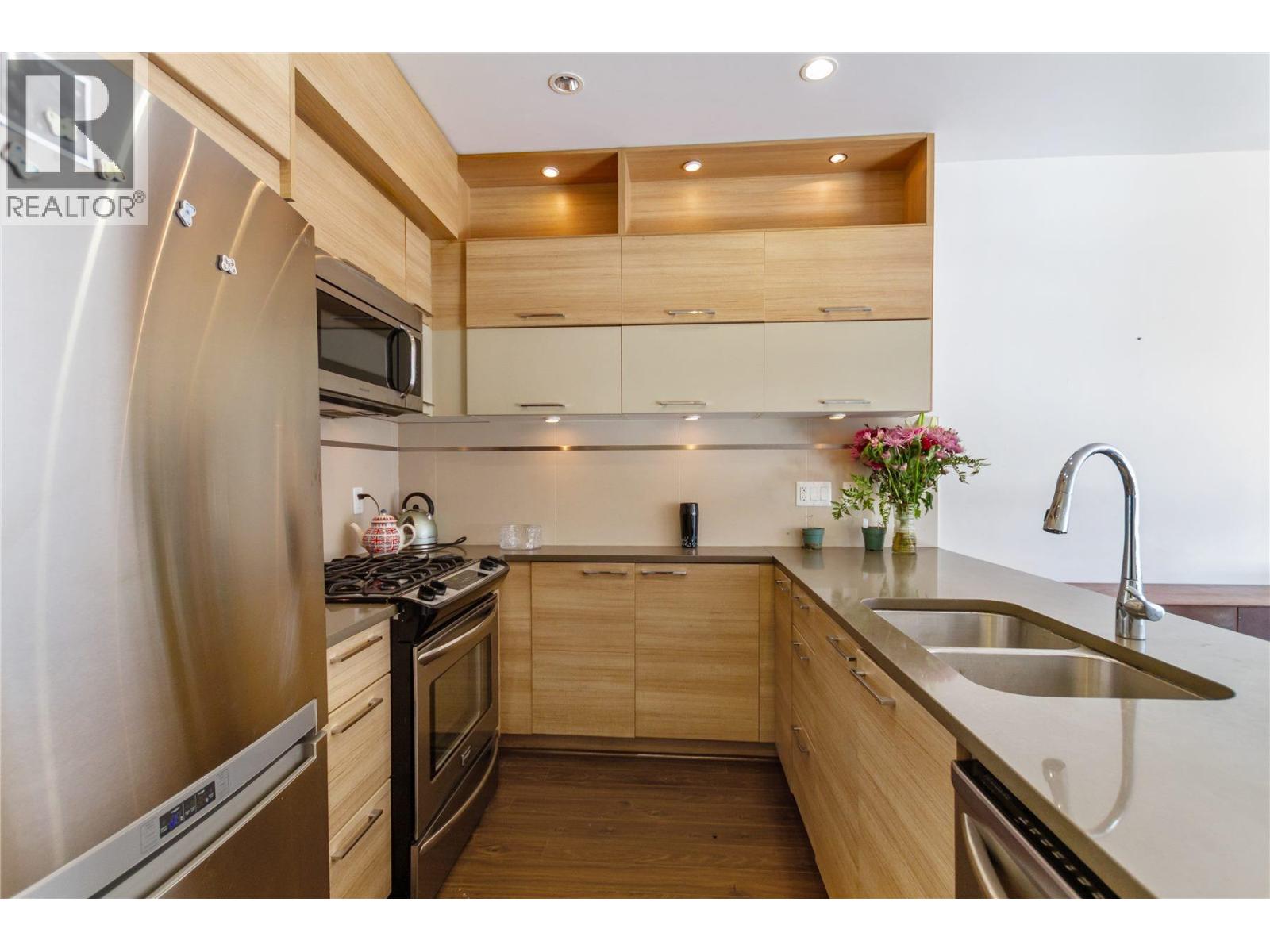 101 9150 University High Street, Burnaby, British Columbia V5A 0C5 - Photo 11 - R3108403