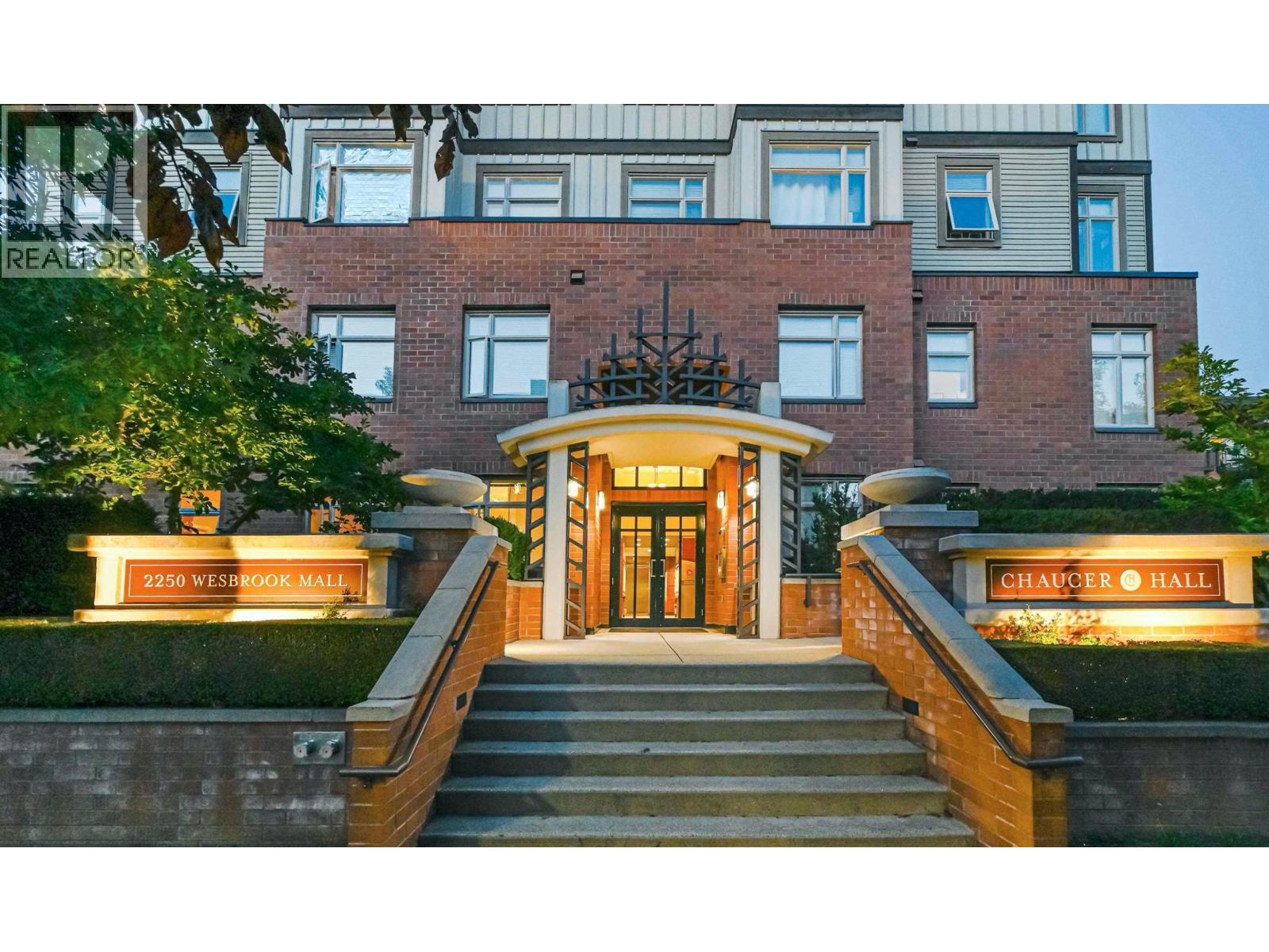 212 2250 WESBROOK MALL, Vancouver, British Columbia