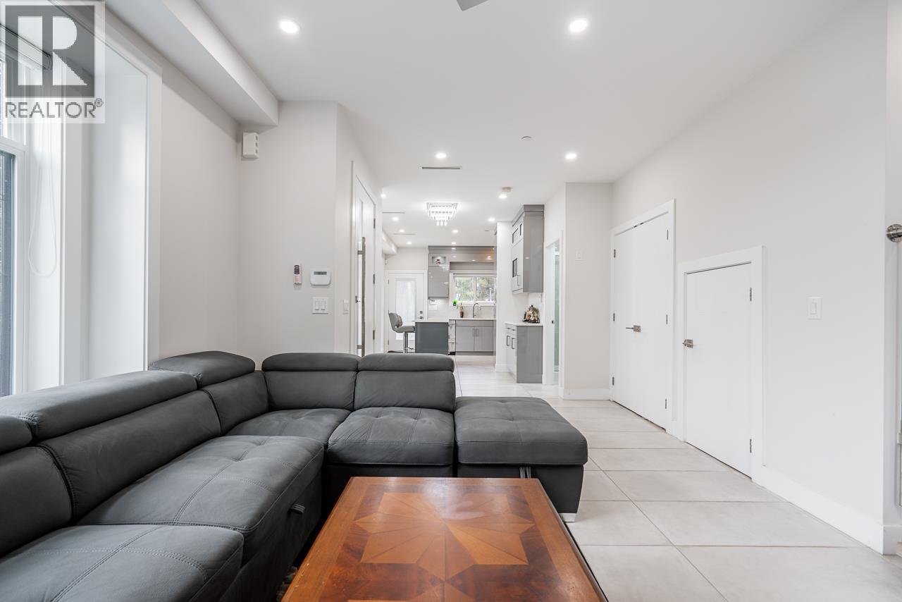 6370 Ross Street, Vancouver, British Columbia  V5W 3L9 - Photo 9 - R3108421