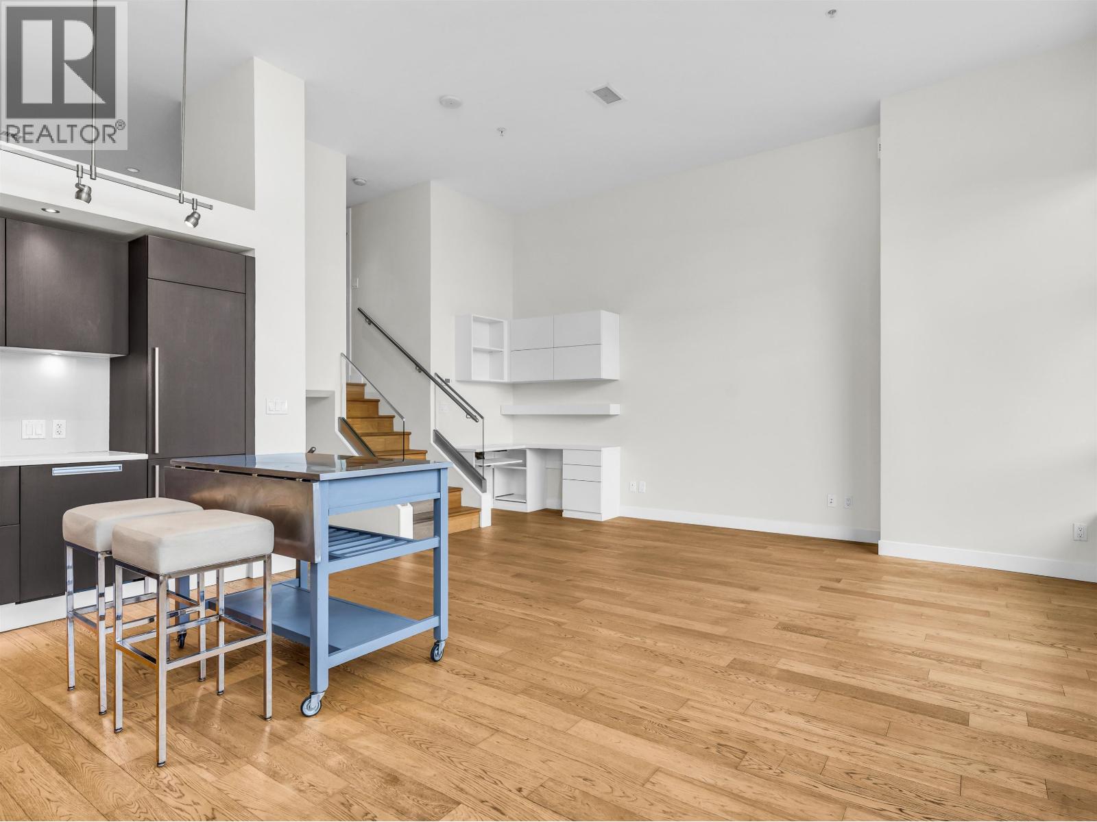 296 W 1st Avenue, Vancouver, British Columbia V5Y 3T2 - Photo 6 - R3108434