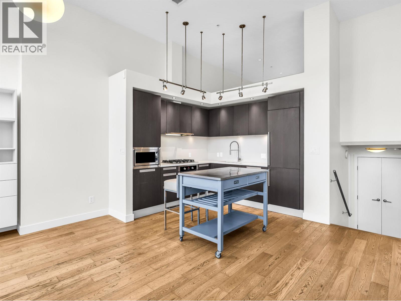 296 W 1st Avenue, Vancouver, British Columbia V5Y 3T2 - Photo 8 - R3108434