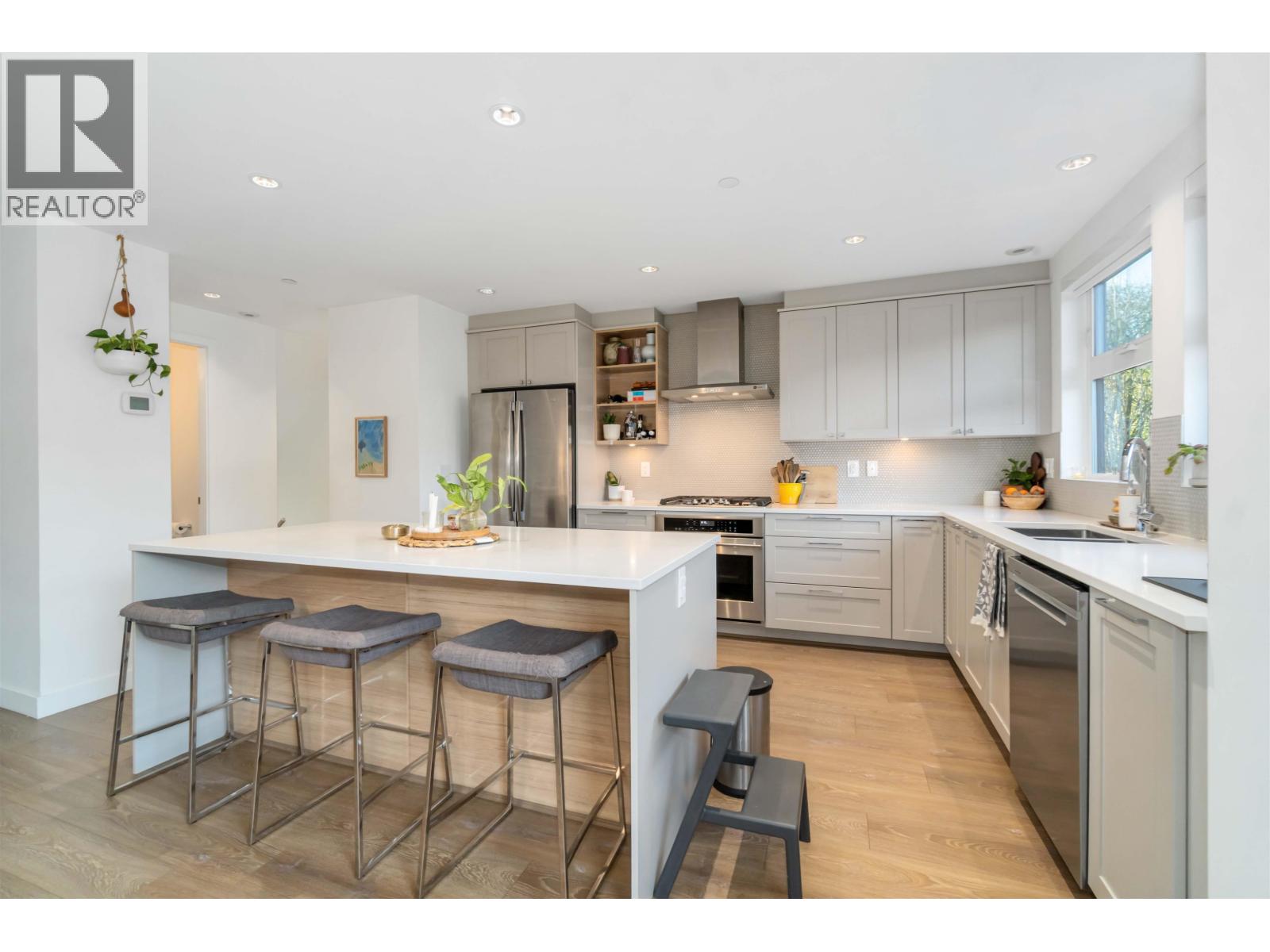 8 856 Orwell Street, Vancouver, British Columbia  V7J 2G3 - Photo 7 - R3108436