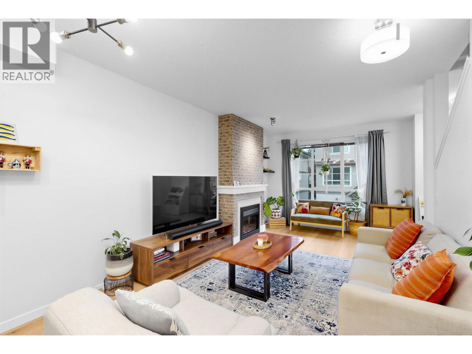 133 9133 Government Street, Burnaby, British Columbia V3N 0B1 - Photo 3 - R3108453