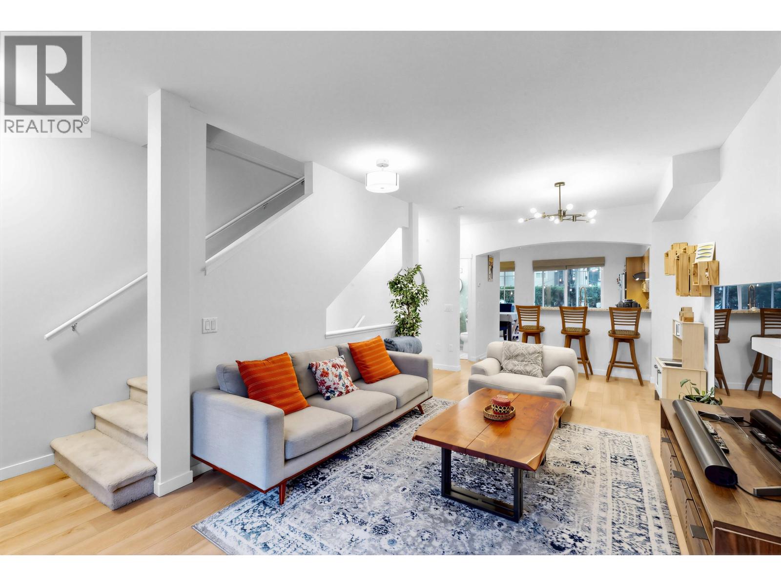 133 9133 Government Street, Burnaby, British Columbia V3N 0B1 - Photo 5 - R3108453