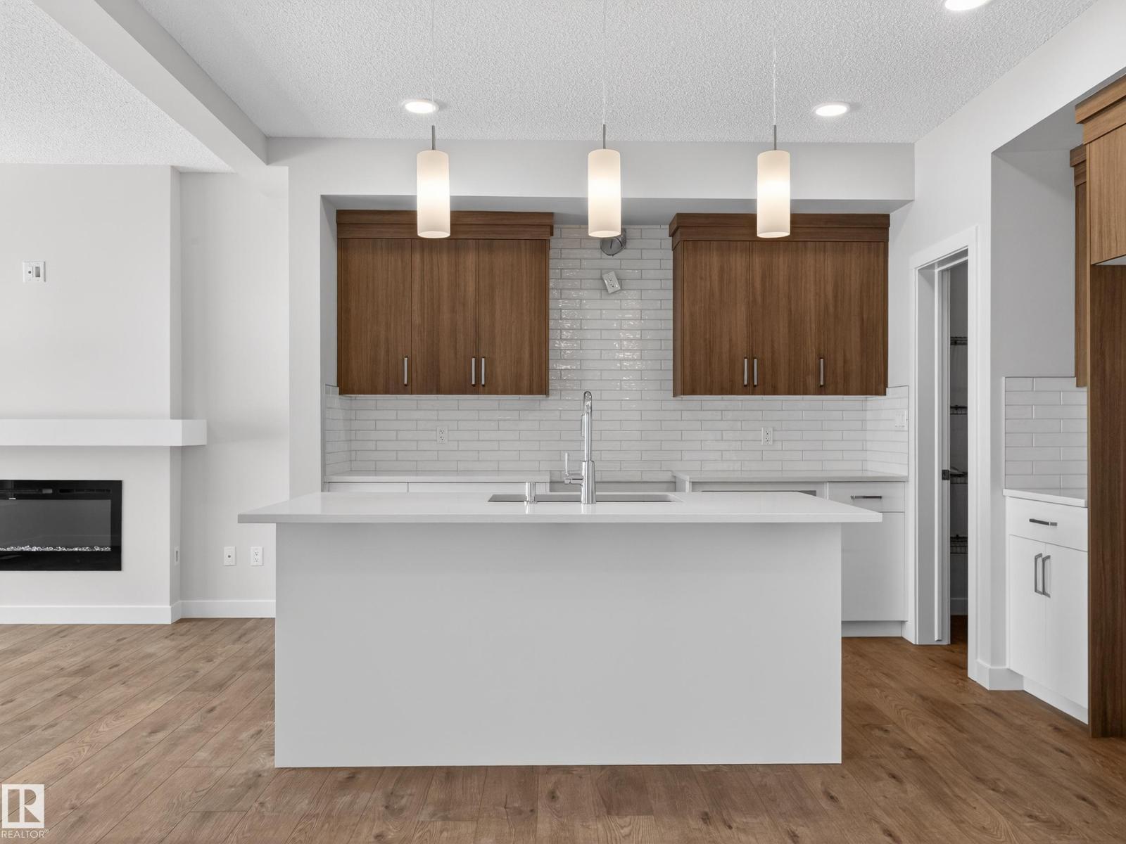 6306 42 Av, Beaumont, Alberta  T4X 2X5 - Photo 10 - E4471802