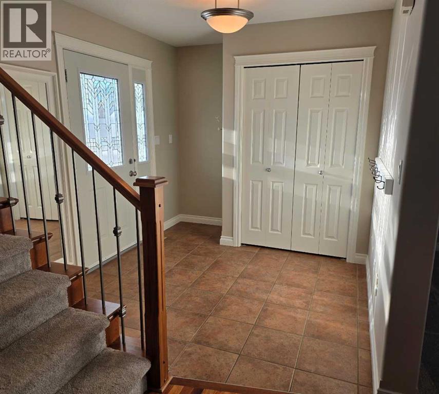 6138 11 Avenue, Edson, Alberta  T7E 1Y8 - Photo 3 - A2279149