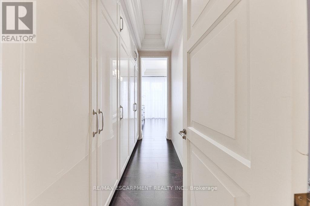 212 - 300 Randall Street, Oakville, Ontario  L6J 1R1 - Photo 13 - W12751438