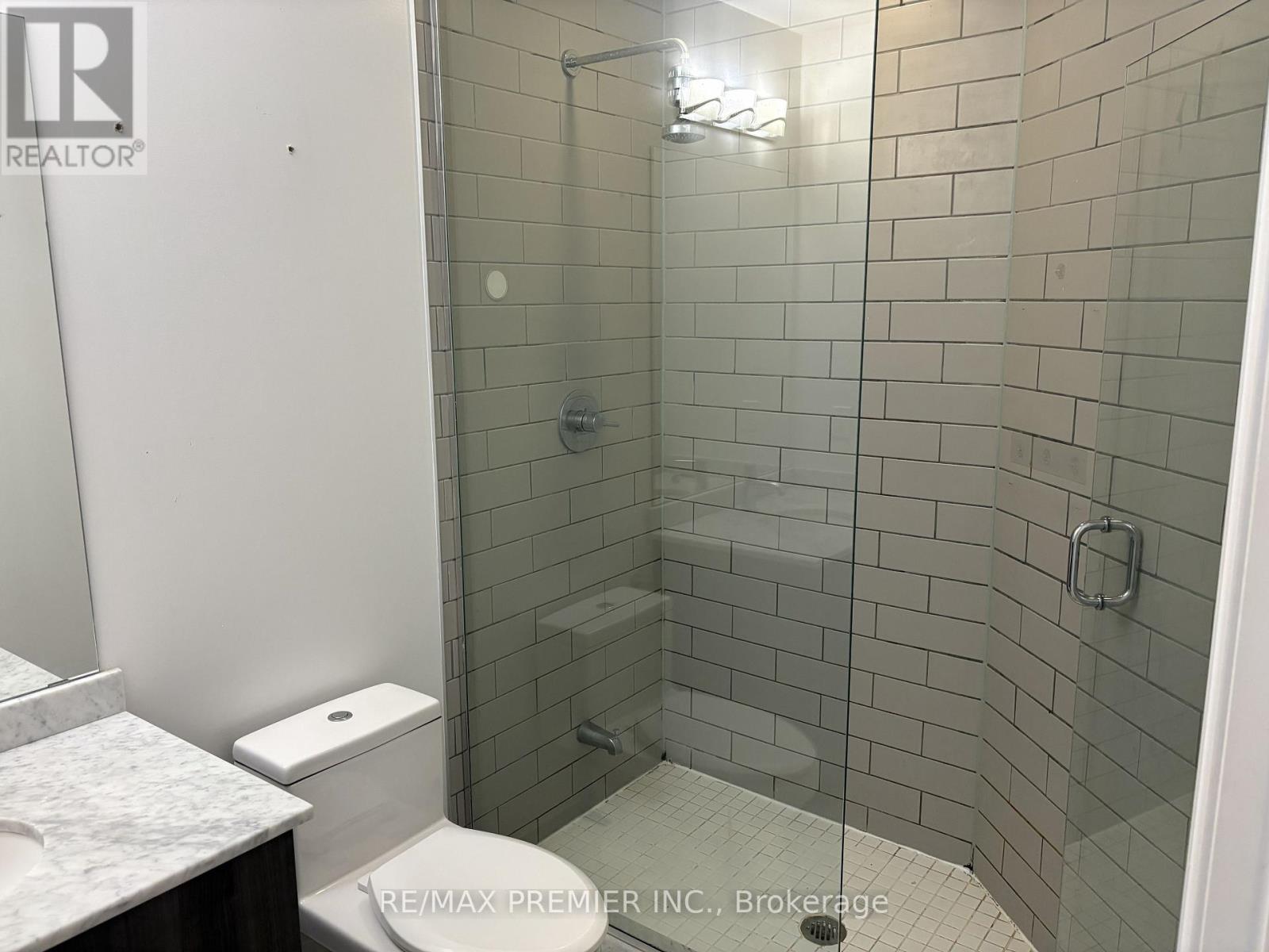 512 - 25 Fontenay Court, Toronto, Ontario  M9A 0C4 - Photo 10 - W12760752