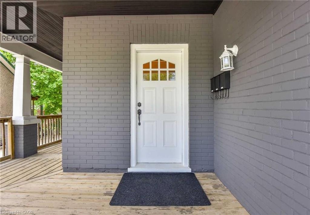 153 St Andrews Street, Cambridge, Ontario  N1S 1N2 - Photo 1 - 40818262