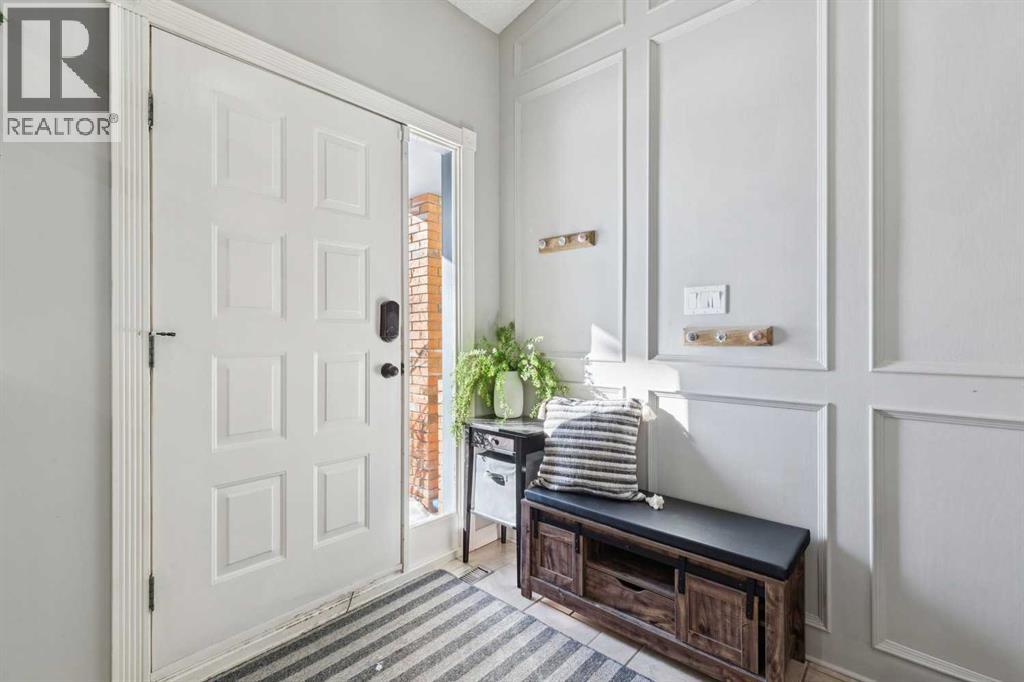 304 Marquis Place Se, Airdrie, Alberta  T4A 1X9 - Photo 3 - A2288858