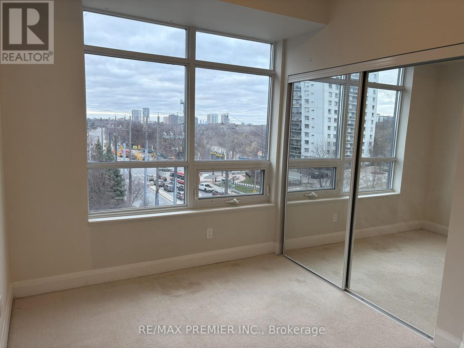 512 - 25 Fontenay Court, Toronto, Ontario  M9A 0C4 - Photo 8 - W12760752