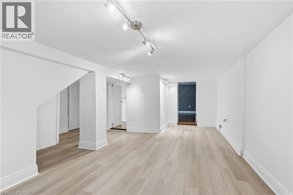 211 Rosedale Avenue, Hamilton, Ontario  L8K 4N6 - Photo 22 - 40817346