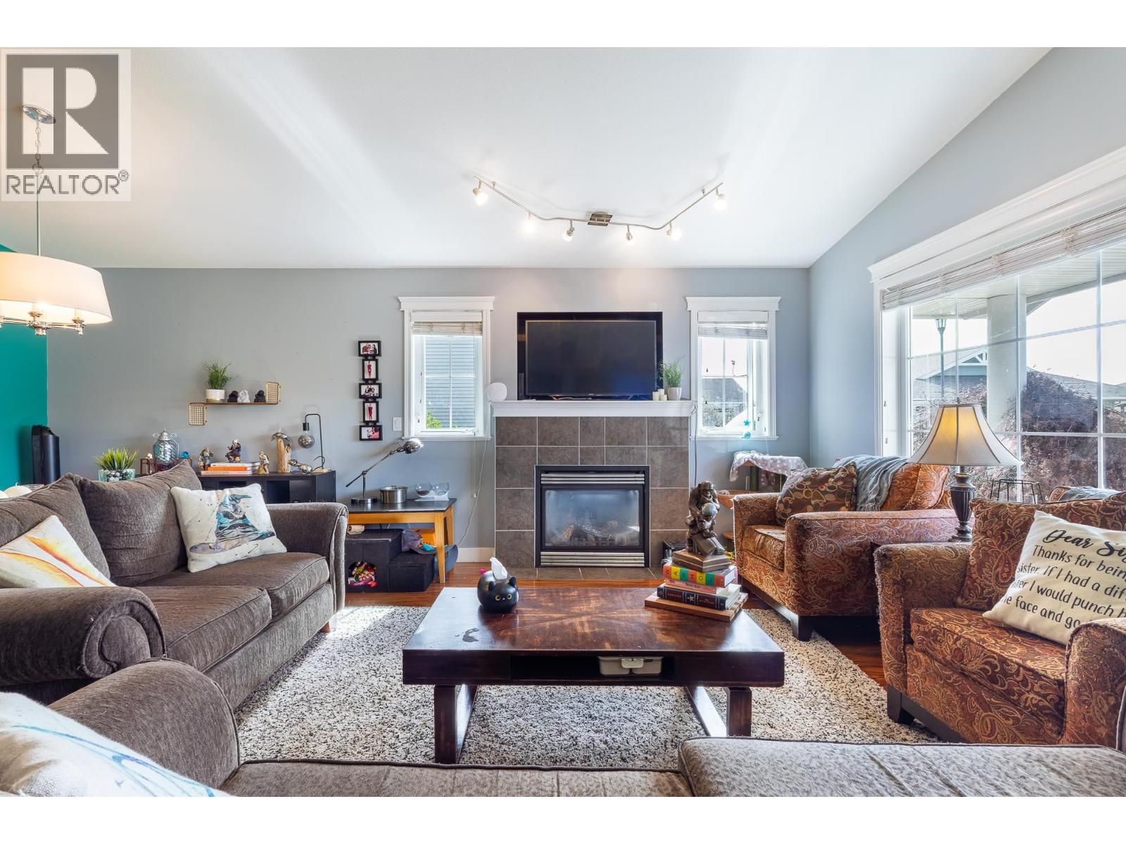 5708 LOUISE WAY, Sechelt, British Columbia