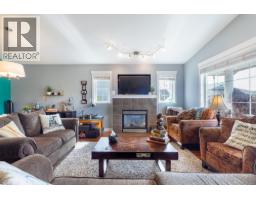 5708 LOUISE WAY, Sechelt, British Columbia