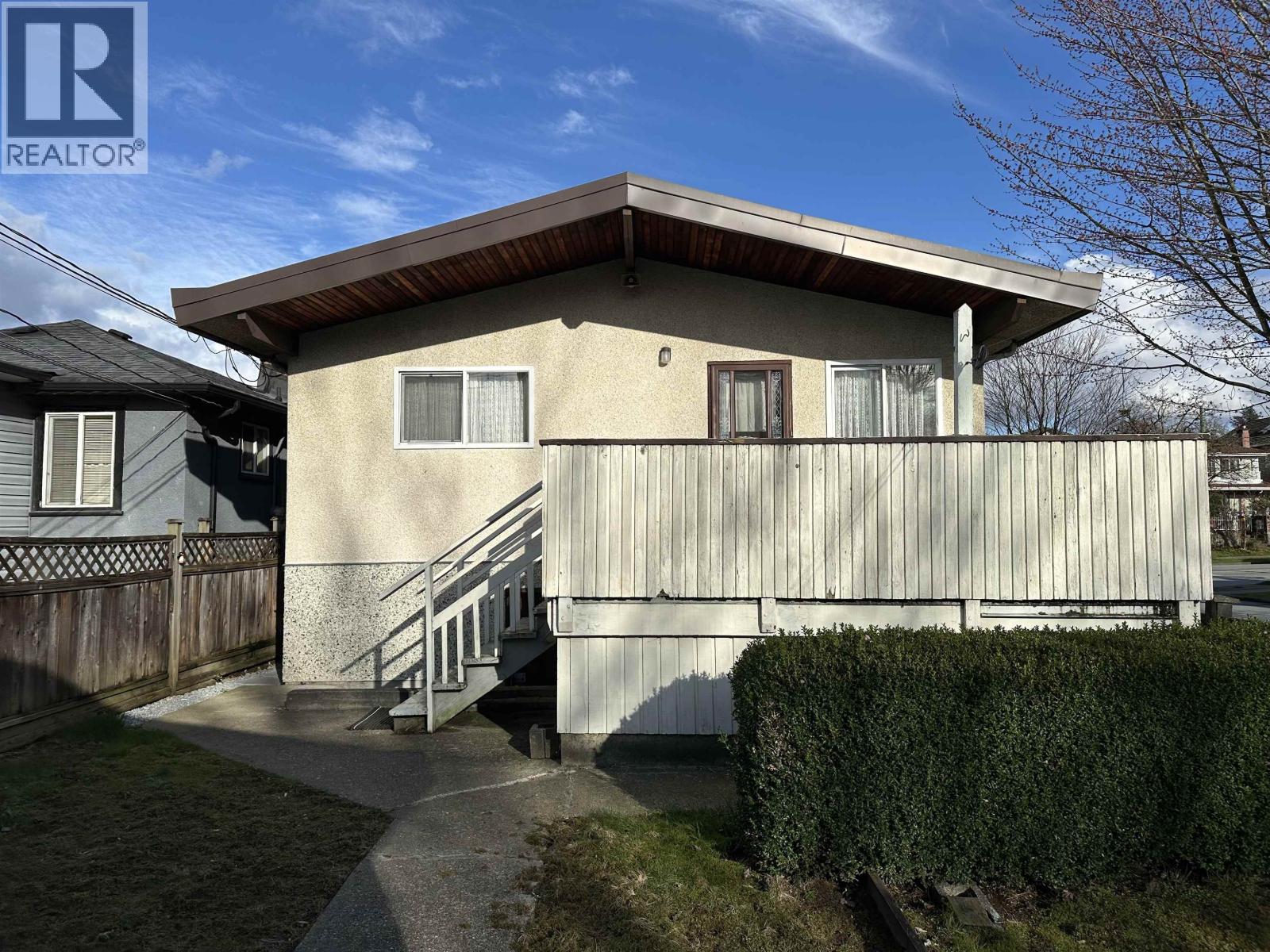3191 Renfrew Street, Vancouver, British Columbia  V5M 3K9 - Photo 4 - R3108404