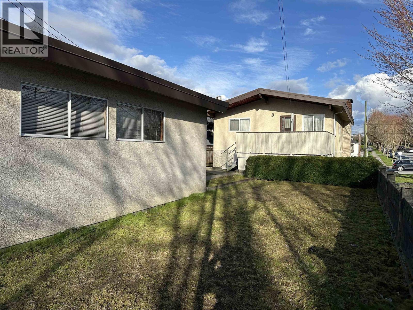 3191 Renfrew Street, Vancouver, British Columbia  V5M 3K9 - Photo 6 - R3108404