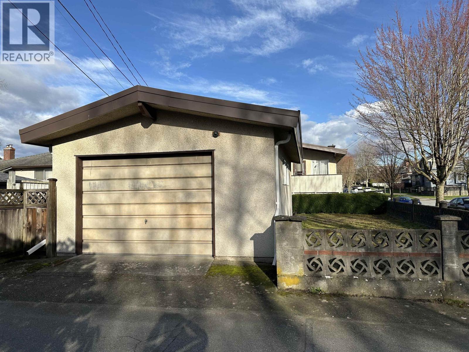 3191 Renfrew Street, Vancouver, British Columbia  V5M 3K9 - Photo 8 - R3108404