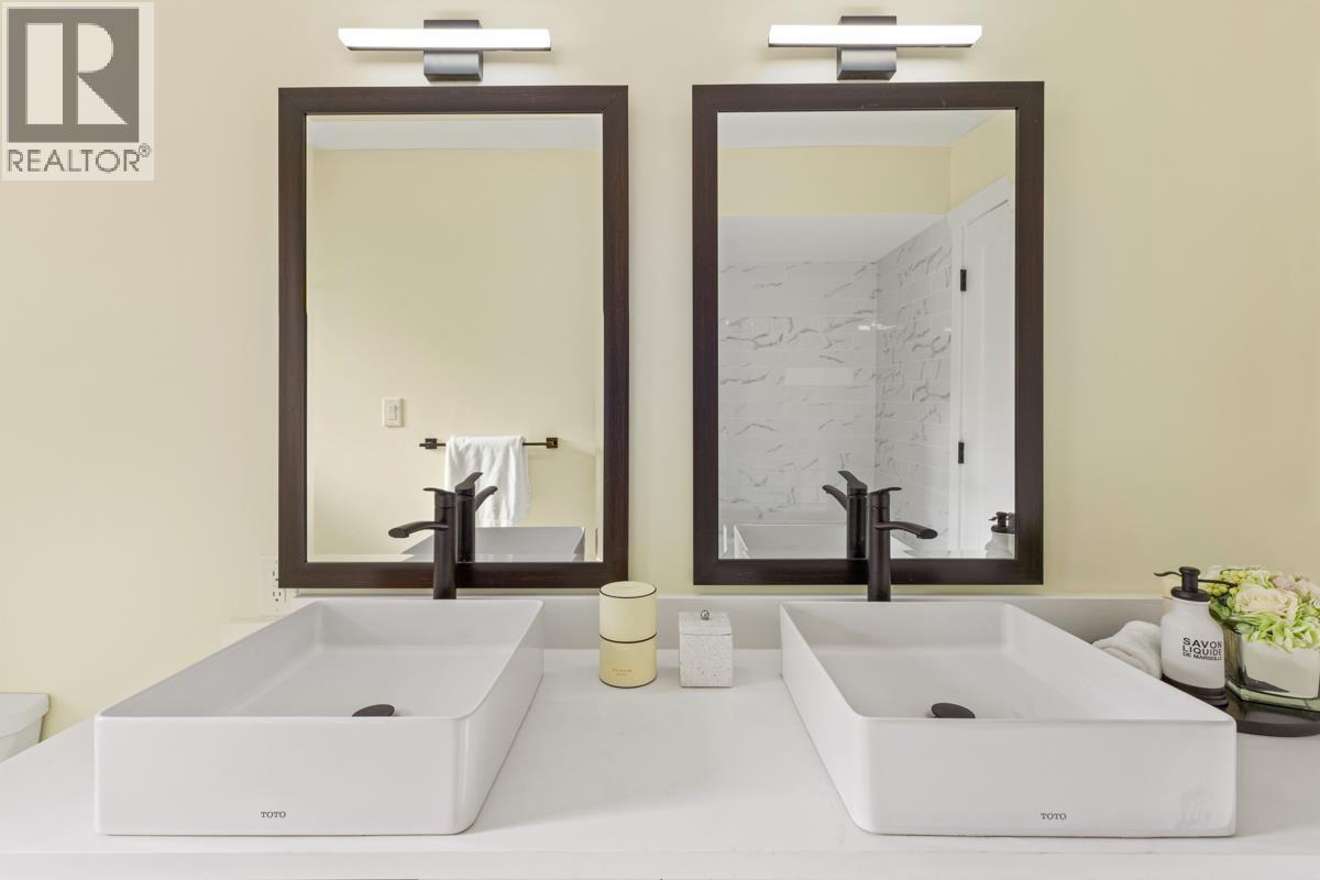 2518 Swinburne Avenue, North Vancouver, British Columbia V7H 1L5 - Photo 21 - R3108416