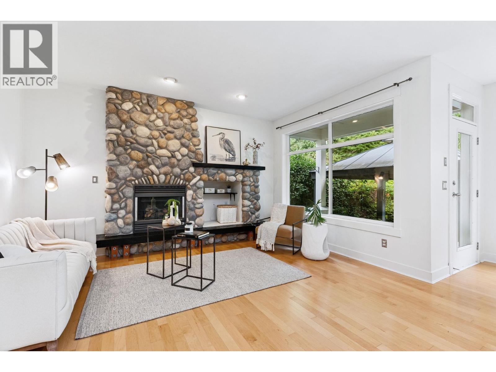 1855 Parkway Boulevard, Coquitlam, British Columbia  V3E 3L4 - Photo 17 - R3108442