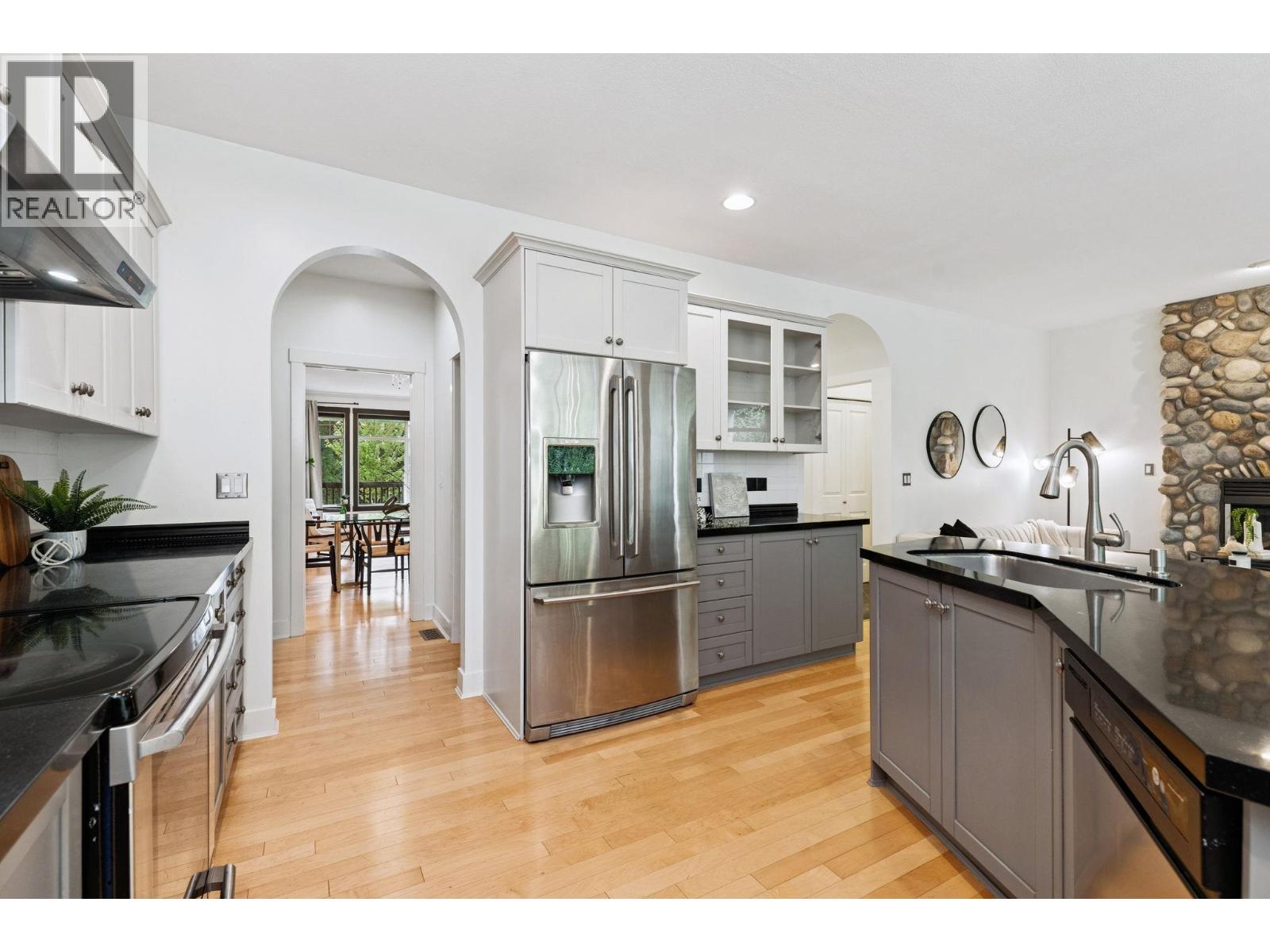 1855 Parkway Boulevard, Coquitlam, British Columbia  V3E 3L4 - Photo 20 - R3108442