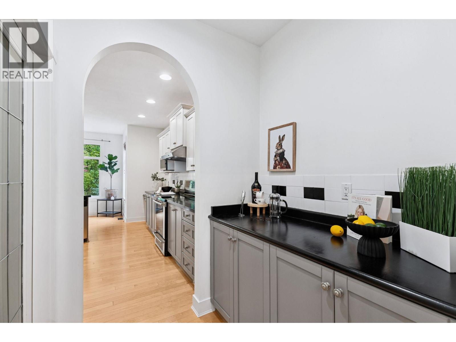 1855 Parkway Boulevard, Coquitlam, British Columbia  V3E 3L4 - Photo 24 - R3108442