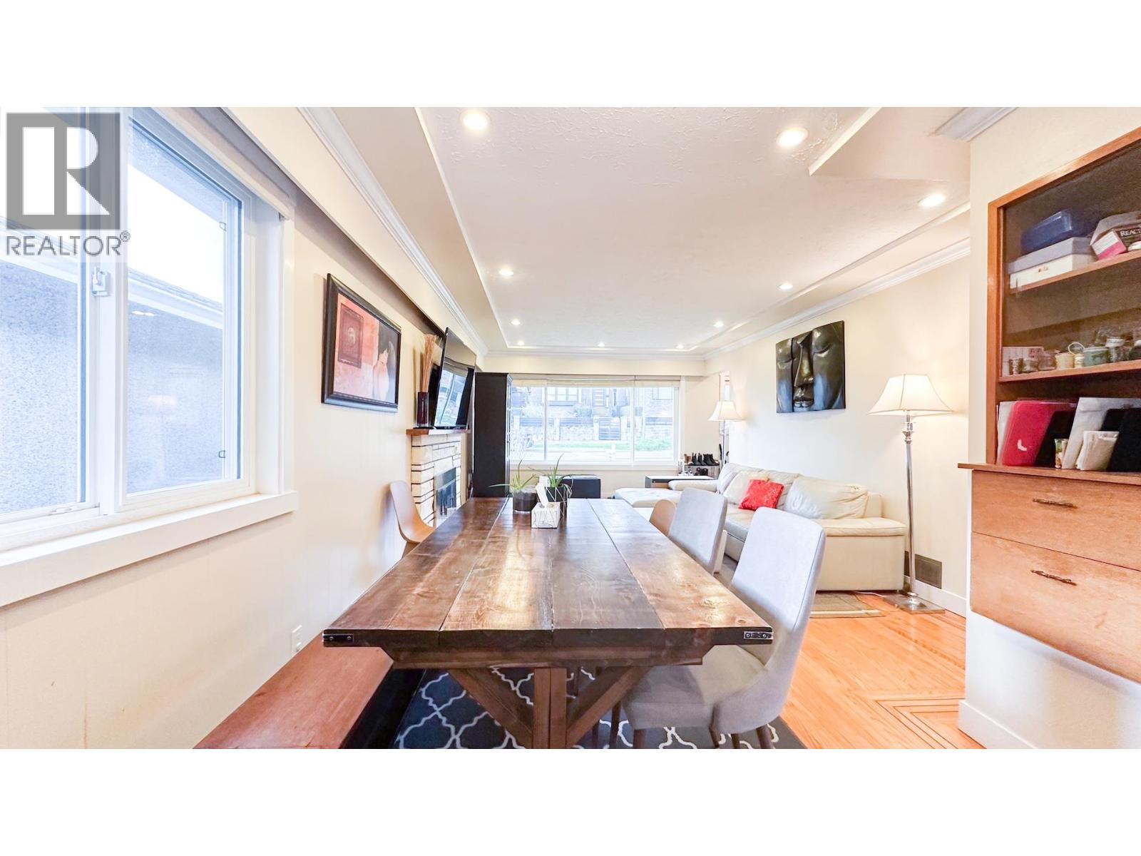 56 Warwick Avenue, Burnaby, British Columbia  V5B 3X3 - Photo 8 - R3108458