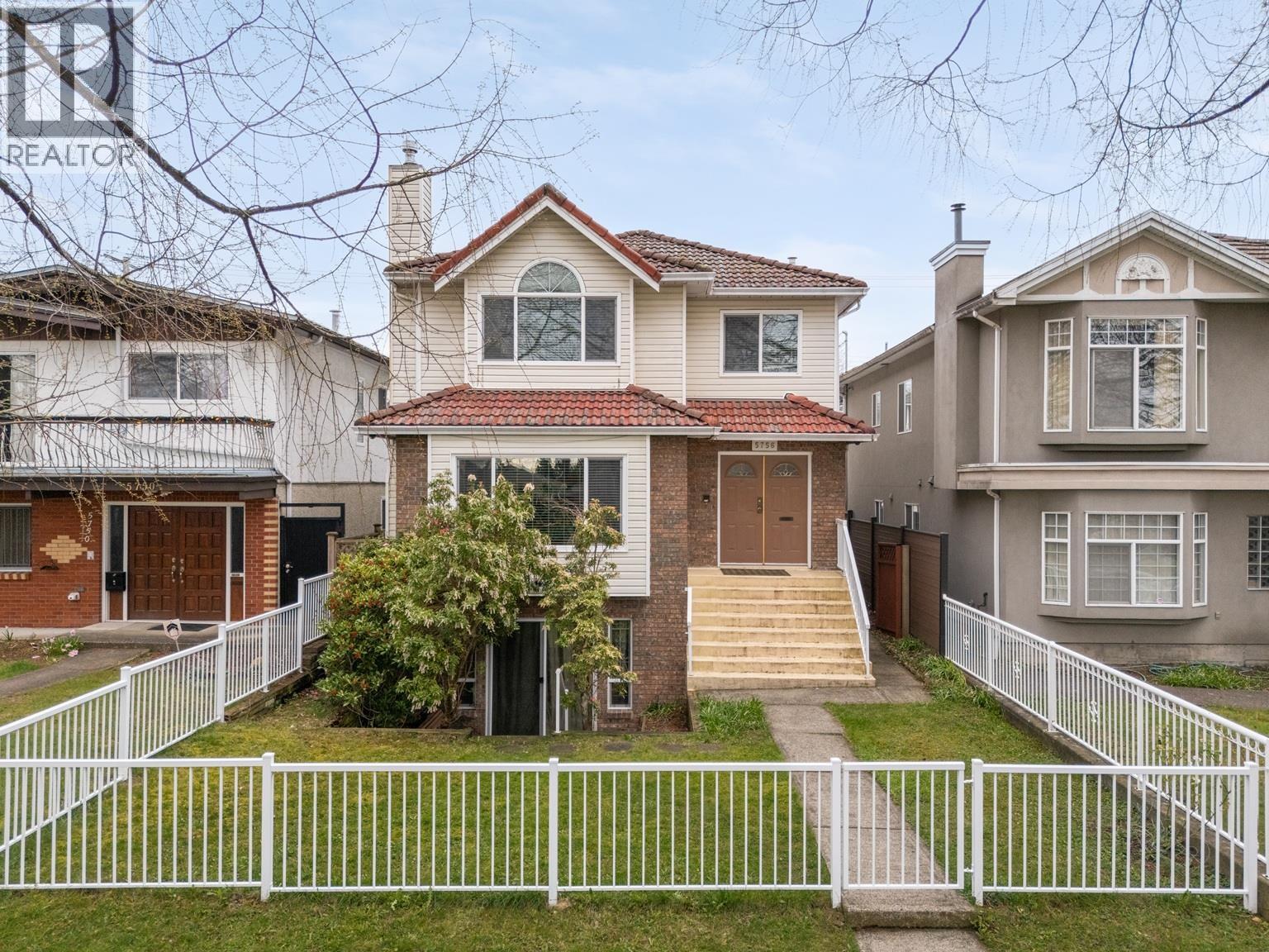 5756 KERR STREET, Vancouver, British Columbia