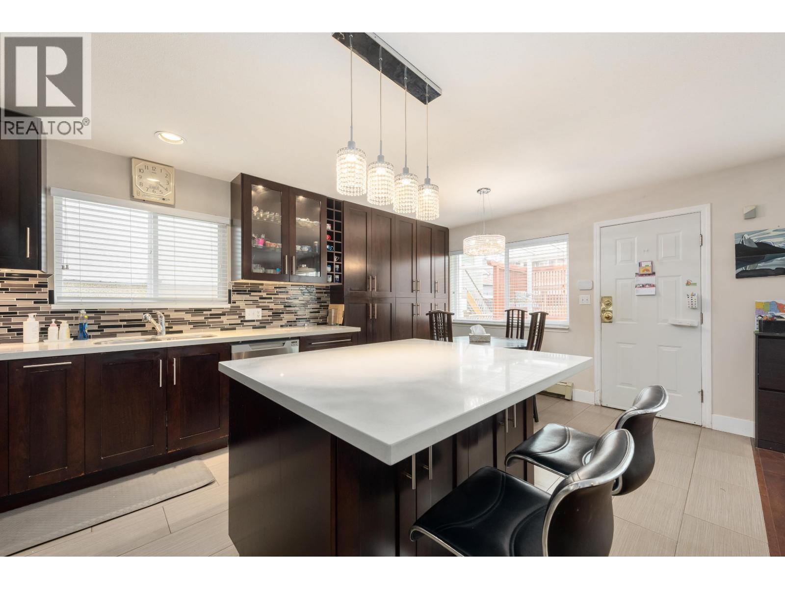 5756 Kerr Street, Vancouver, British Columbia  V5R 4B7 - Photo 10 - R3108468