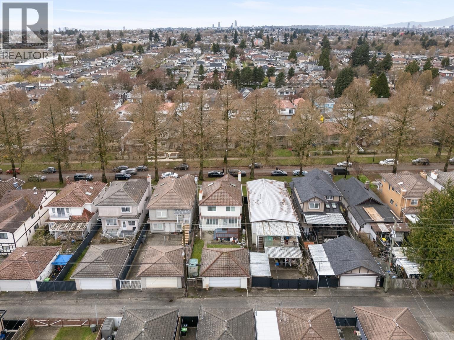 5756 Kerr Street, Vancouver, British Columbia  V5R 4B7 - Photo 31 - R3108468