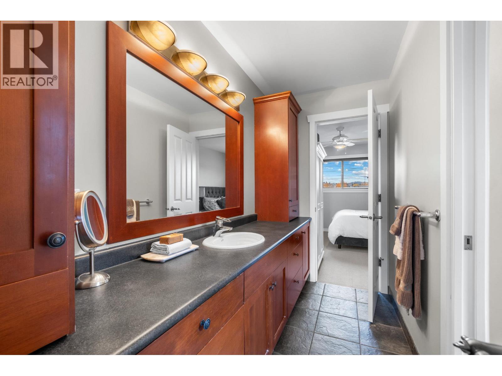 186 Macdonald Avenue, Burnaby, British Columbia  V5C 4M5 - Photo 24 - R3108473