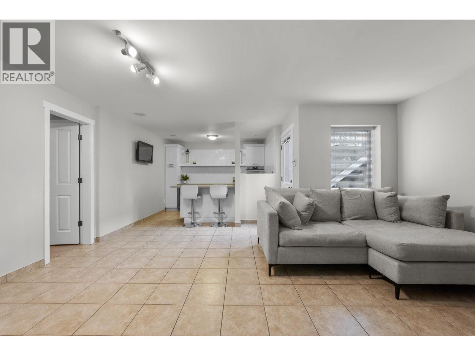 186 Macdonald Avenue, Burnaby, British Columbia  V5C 4M5 - Photo 29 - R3108473