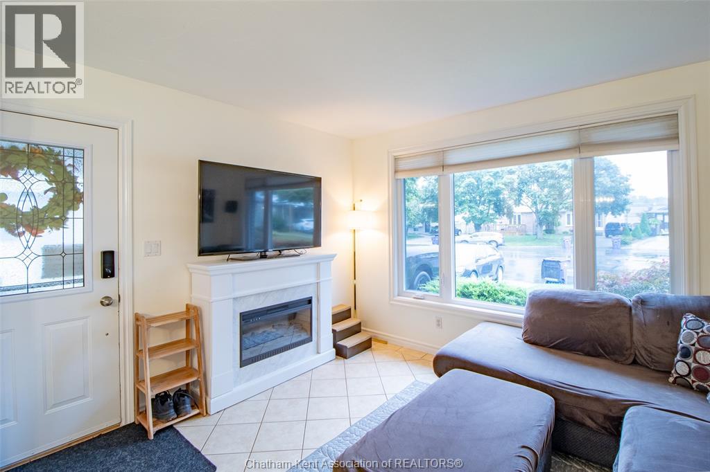 28 Timothy Crescent, Chatham, Ontario  N7L 4Z2 - Photo 4 - 26007244