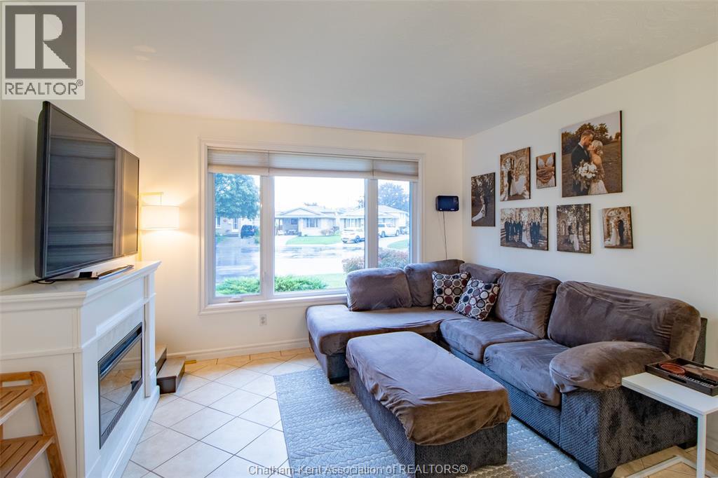 28 Timothy Crescent, Chatham, Ontario  N7L 4Z2 - Photo 5 - 26007244