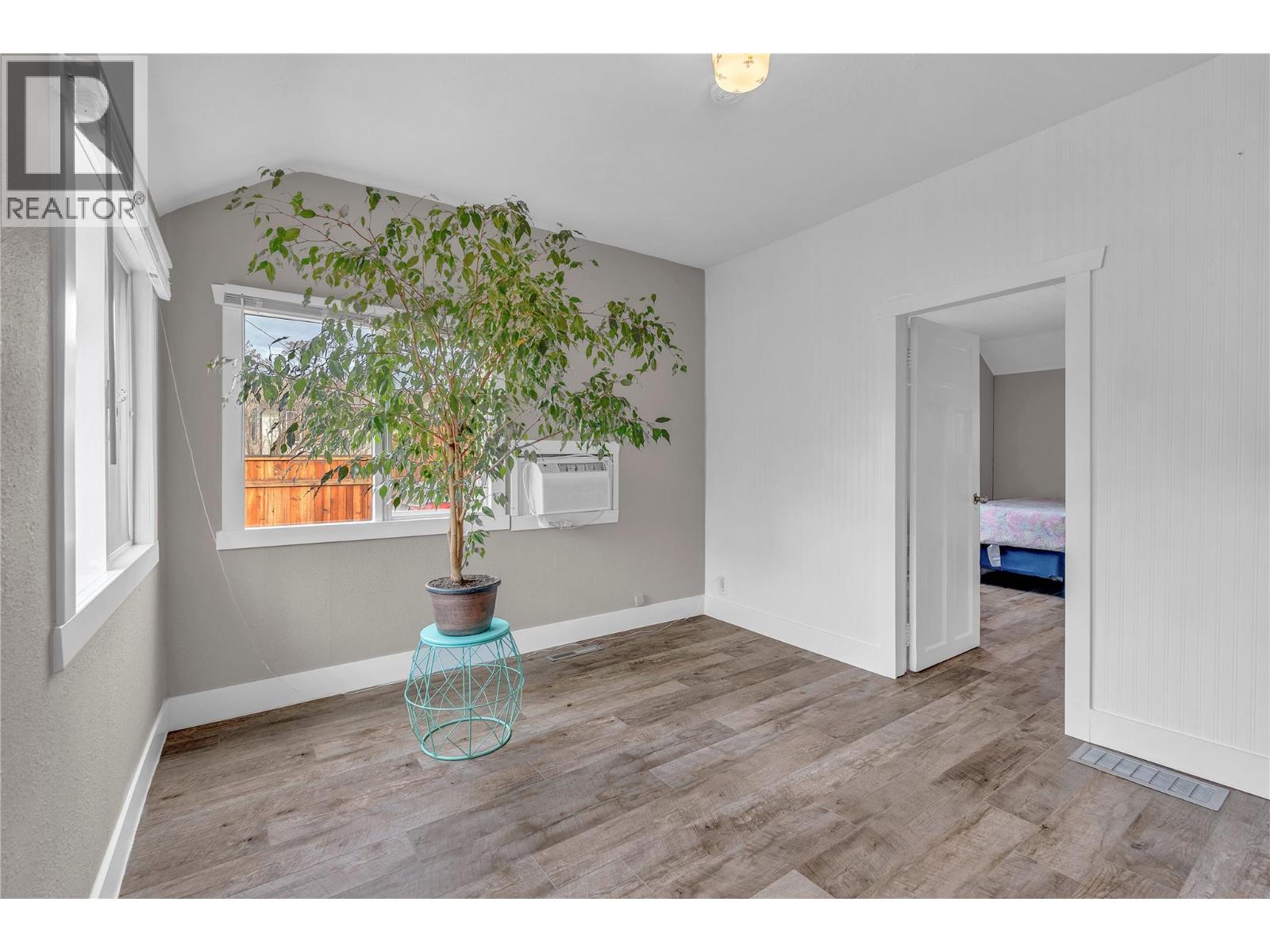 5899 Okanagan Street, Oliver, British Columbia  V0H 1T0 - Photo 17 - 10382558