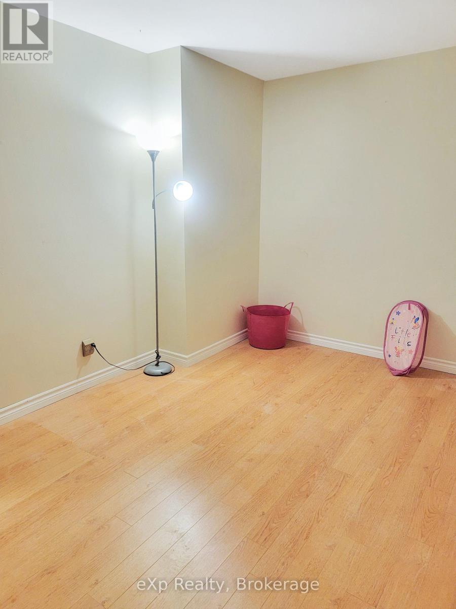 920 5th Avenue E, Owen Sound, Ontario  N4K 2S2 - Photo 11 - X12854800