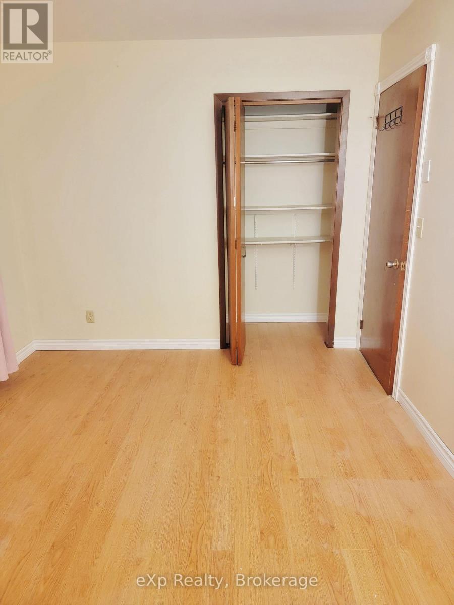 920 5th Avenue E, Owen Sound, Ontario  N4K 2S2 - Photo 12 - X12854800